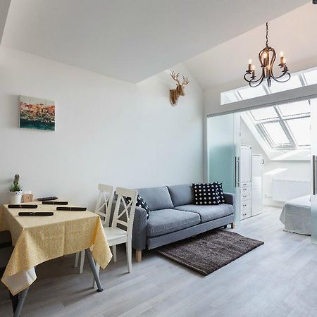 Apartmán Kent Ridge Loft, Sokolska Praha Exteriér fotografie